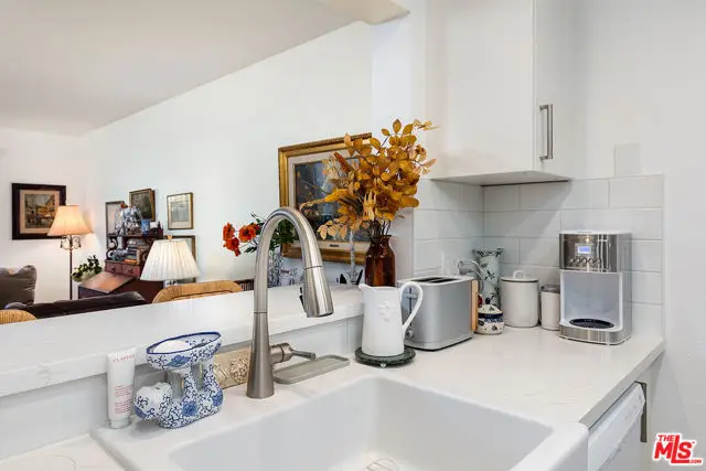 501 Palisades Drive #106, Pacific Palisades, CA 90272 - #3
