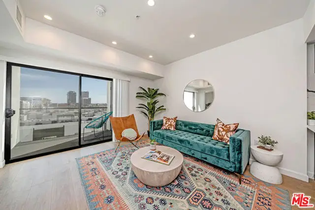 321 S Oxford Avenue #606, Los Angeles, CA 90020 - #3