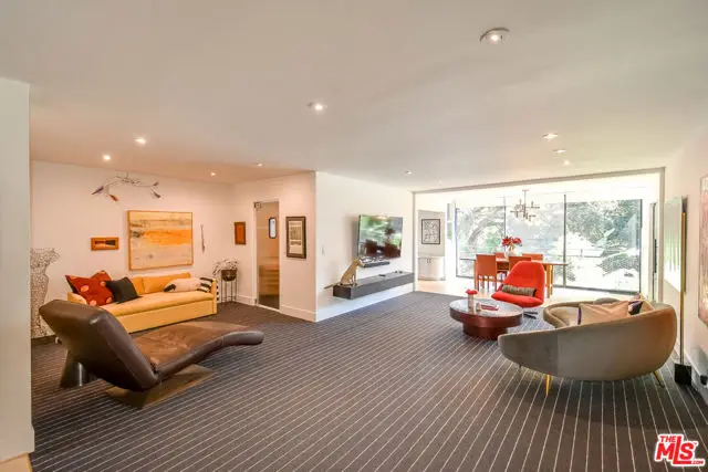 289 S Barrington Avenue #A211, Los Angeles, CA 90049 - #2