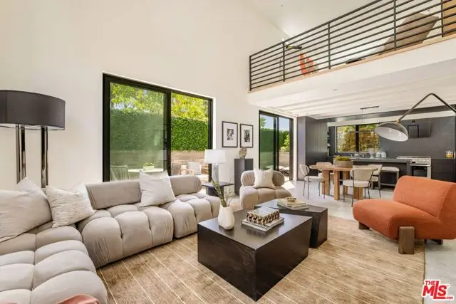 917 Hilldale Avenue, West Hollywood, CA 90069 - #1