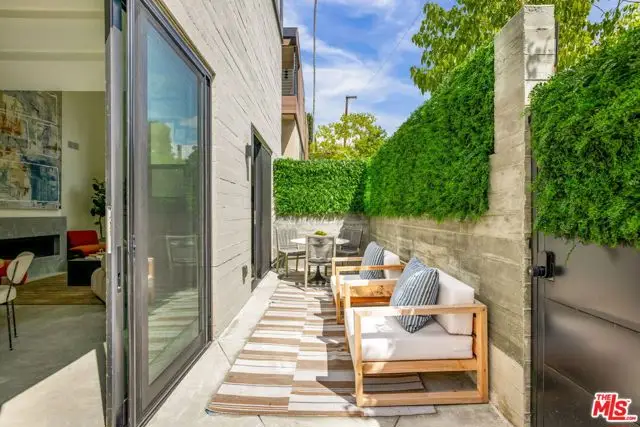 917 Hilldale Avenue, West Hollywood, CA 90069 - #3