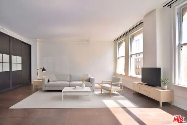 215 W 7th Street #907, Los Angeles, CA 90014