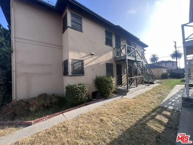 6130 S Hobart Boulevard, Los Angeles, CA 90047 - #2