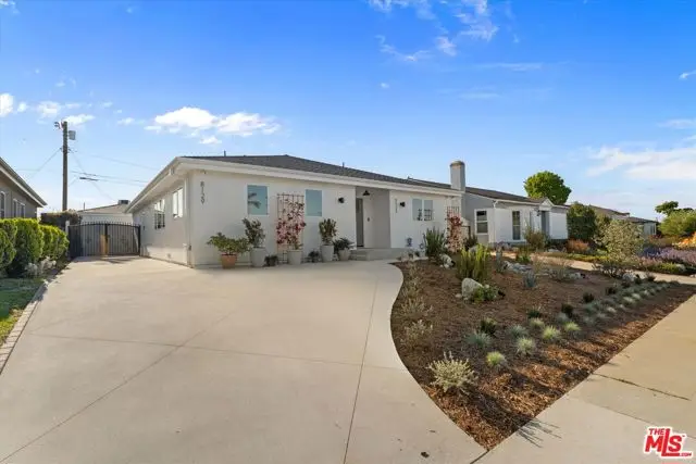 8127 Vicksburg Avenue, Los Angeles, CA 90045 - #2