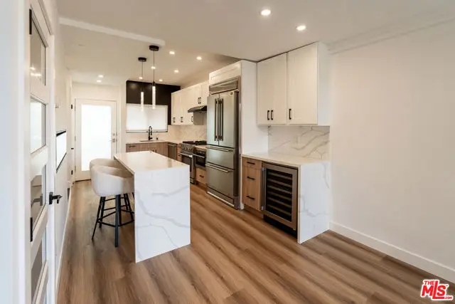 2500 Abbot Kinney Boulevard #11, Venice, CA 90291 - #3