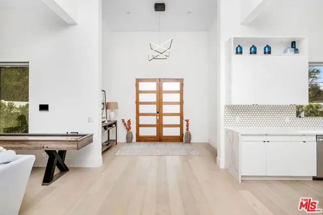 22931 Dolorosa Street, Woodland Hills, CA 91367 - #1