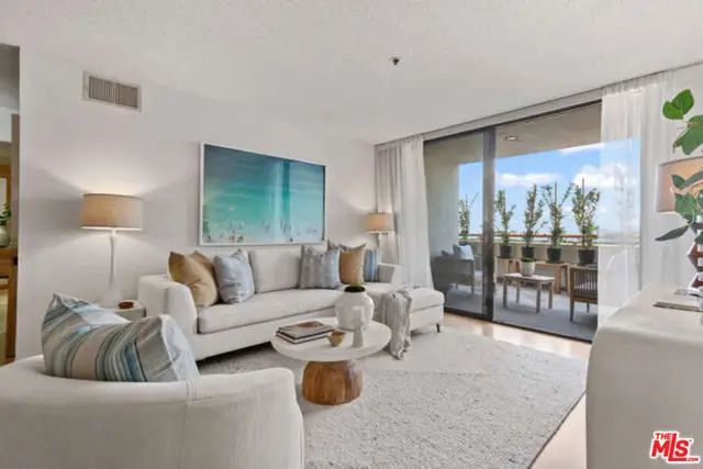 222 S Central Avenue #107, Los Angeles, CA 90012 - #2