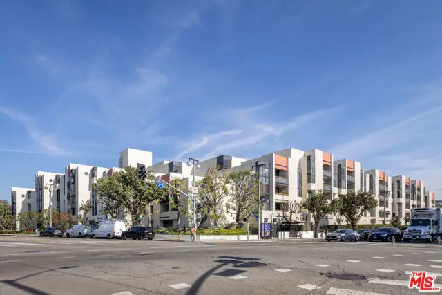 222 S Central Avenue #315, Los Angeles, CA 90012 - #2