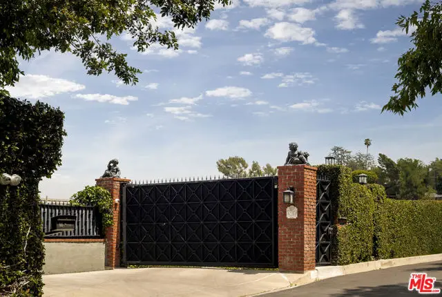 12917 Galewood Street, Studio City, CA 91604 - #3