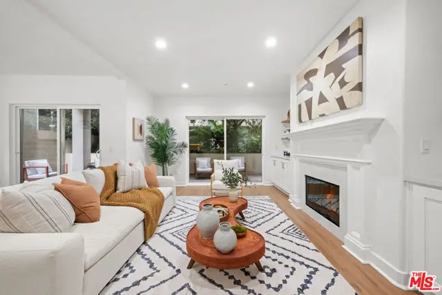 11115 Acama Street #104, Studio City, CA 91602 - #3