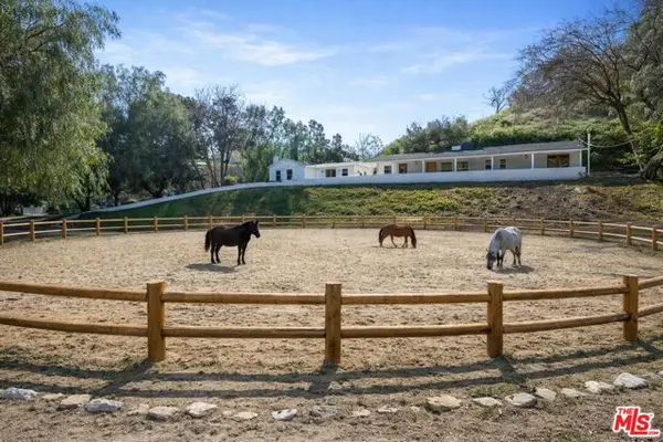 10311 Wheatland Avenue, Burbank, CA 91040