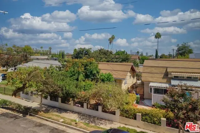 2304 S La Salle Avenue, Los Angeles, CA 90018 - #3