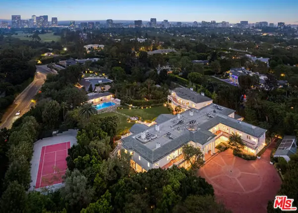 10250 W Sunset Boulevard, Los Angeles, CA 90077