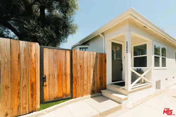 5222 N Whitsett Avenue, Valley Village, CA 91607