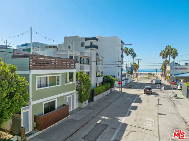 32 N Venice Boulevard, Venice, CA 90291 - #1