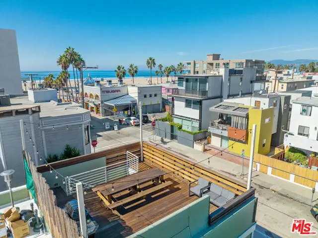 32 N Venice Boulevard, Venice, CA 90291 - #2