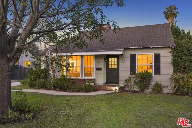 6506 Colbath Avenue, Van Nuys, CA 91401 - #2