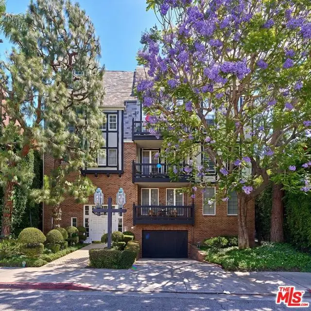 420 S Barrington Avenue #102, Los Angeles, CA 90049 - #3