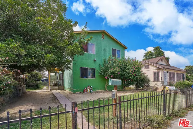 210 W 77th Street, Los Angeles, CA 90003 - #2