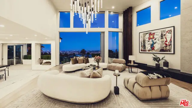 9270 Kinglet Drive, Los Angeles, CA 90069 - #2