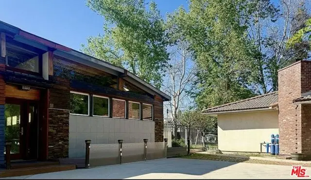 8311 Sale Avenue, Canoga Park, CA 91304 - #3