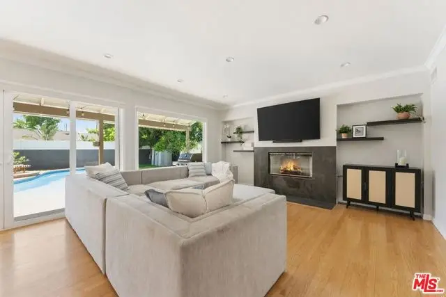 14056 Margate Street, Sherman Oaks, CA 91401 - #3