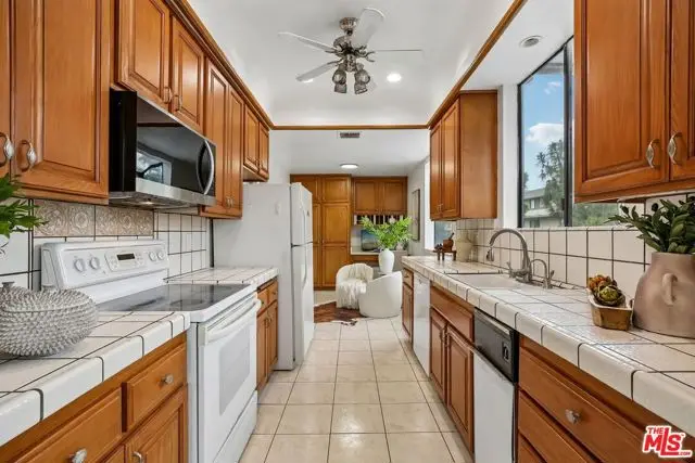 311 Bora Bora Way #3204, Marina Del Rey, CA 90292 - #3