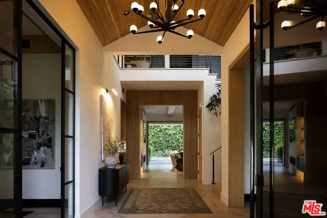 13907 Chandler Boulevard, Sherman Oaks, CA 91401 - #3