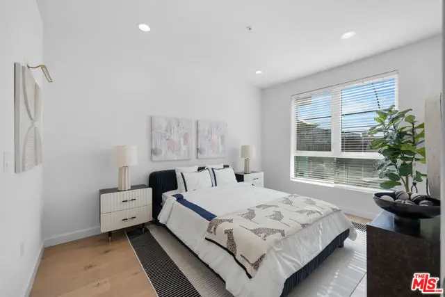 105 S Mariposa Avenue #204, Los Angeles, CA 90004 - #1