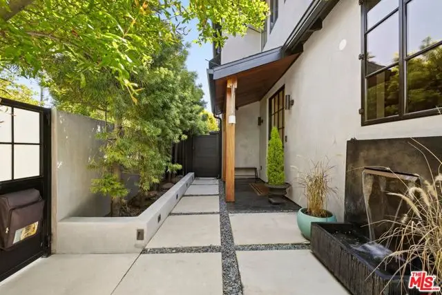 2402 11th Street, Santa Monica, CA 90405 - #2
