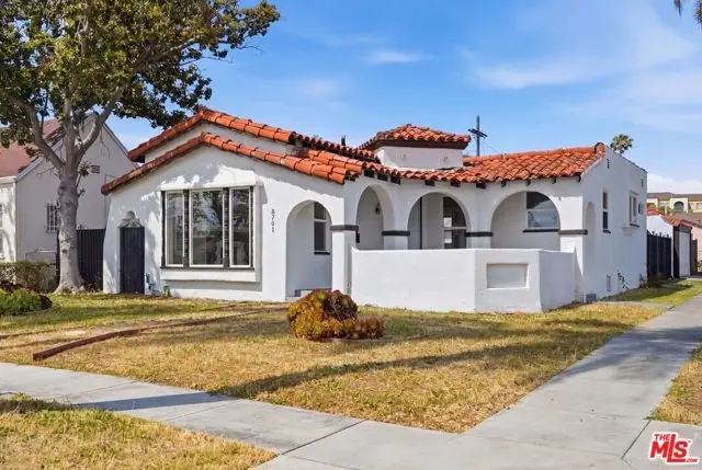 8701 S Denker Avenue, Los Angeles, CA 90047 - #3