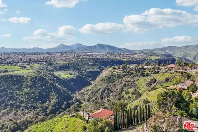 1821 Calle Petaluma, Thousand Oaks, CA 91360 - #3