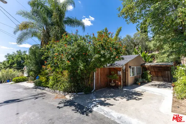 927 Pine Grove Avenue, Los Angeles, CA 90042