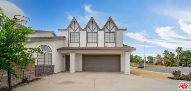 2232 Thomas Avenue, Palmdale, CA 93550 - #2