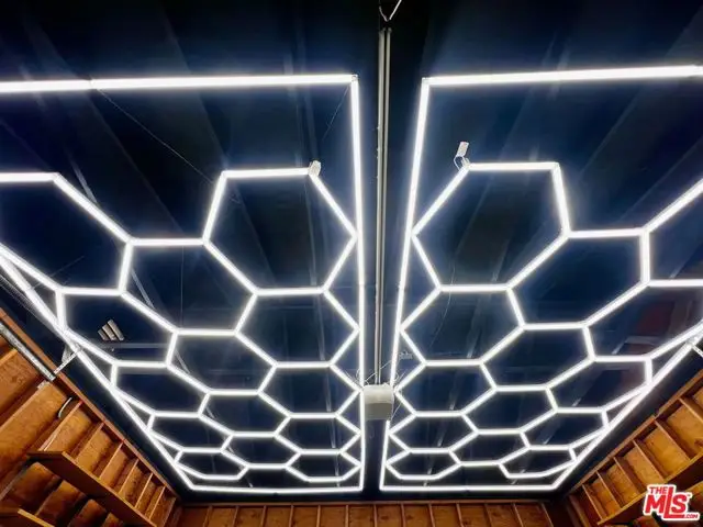 1820 W 22nd Street, Los Angeles, CA 90018 - #1