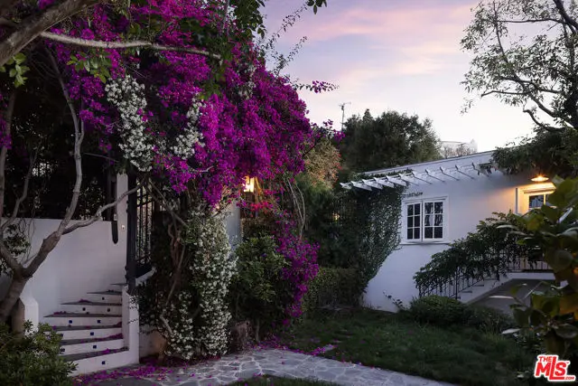 2558 Glendower Avenue, Los Angeles, CA 90027 - #2