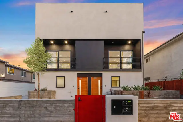 3820 Montclair Street, Los Angeles, CA 90018 - #2