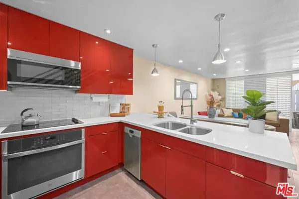 5951 Canterbury Drive #20, Culver City, CA 90230