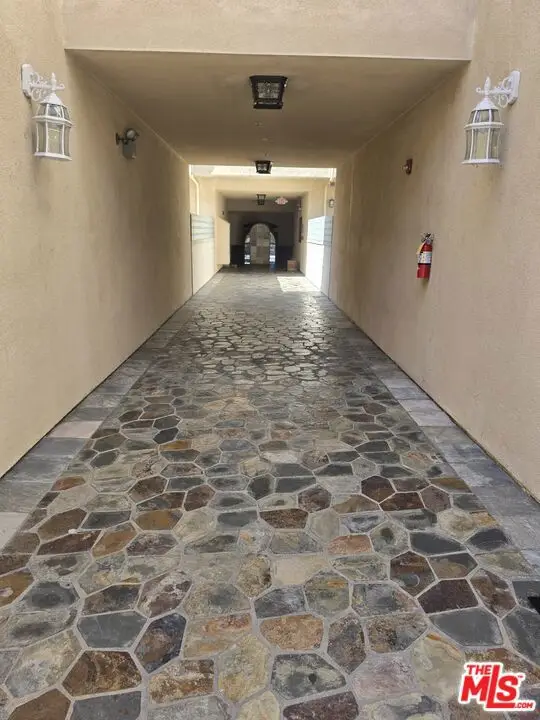 13360 Burbank Boulevard #10, Sherman Oaks, CA 91401 - #3