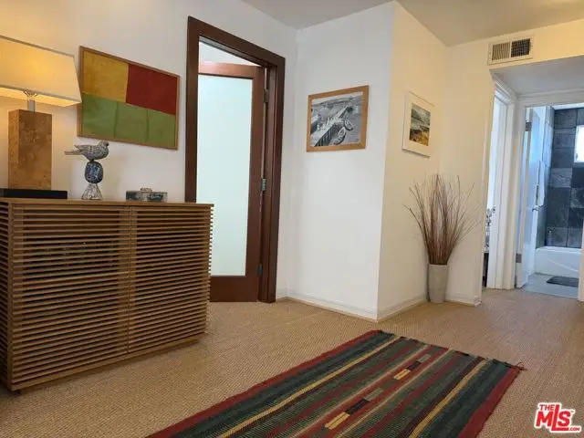 924 5th Street #10, Santa Monica, CA 90403 - #3