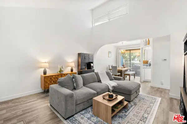 7211 Cozycroft Avenue #50, Winnetka (los Angeles), CA 91306
