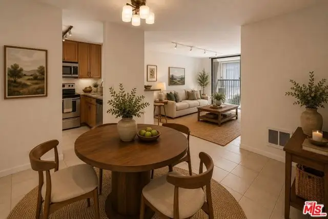 11645 Montana Avenue #206, Los Angeles, CA 90049 - #2