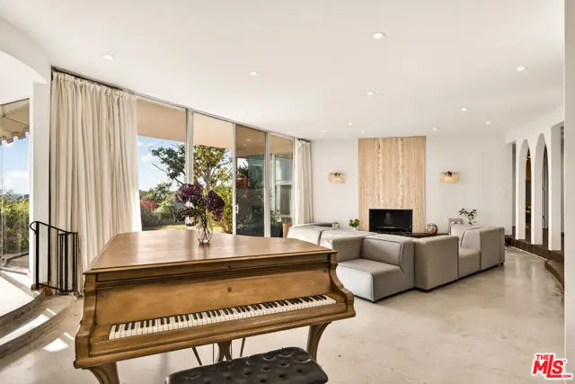 5337 Shenandoah Avenue, Los Angeles, CA 90056 - #3