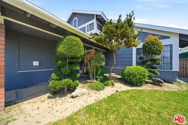 17310 S Hoover Street, Gardena, CA 90247 - #3