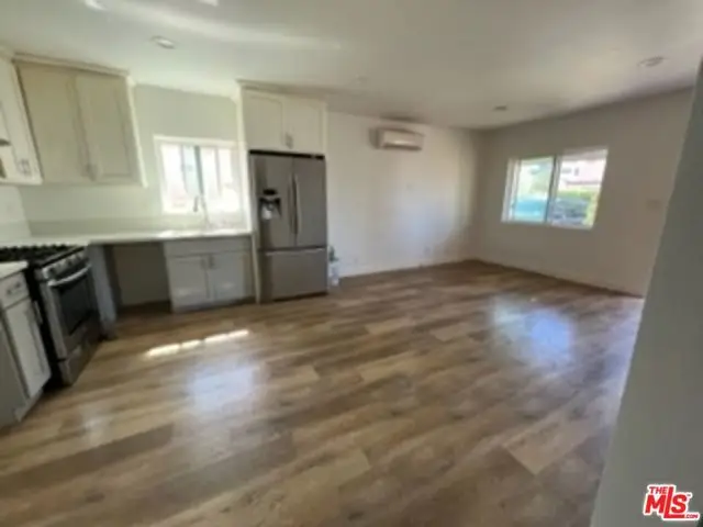 9638 S Hobart Boulevard, Los Angeles, CA 90047 - #3