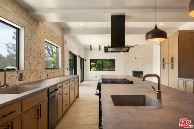 2474 Silver Ridge Avenue, Los Angeles, CA 90039 - #3