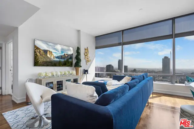 900 W Olympic Boulevard #31i, Los Angeles, CA 90015 - #3