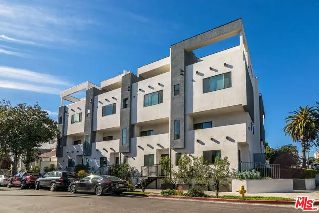 495 N St Andrews Place, Los Angeles, CA 90004 - #1