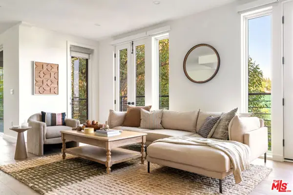 2267 Duane Street #3, Los Angeles, CA 90039