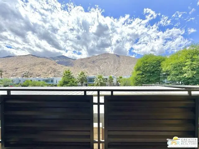 588 E San Lorenzo Road #202, Palm Springs, CA 92264 - #1